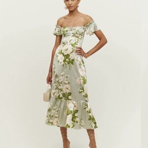 Like new Sianna Silk Dress - Reformation. Size 4.